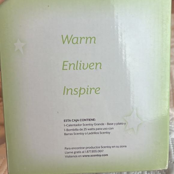 Scentsy Warmer Prancer Full Size Red Wax Warmer With wax melt EUC in box no bulb - Picture 17 of 17